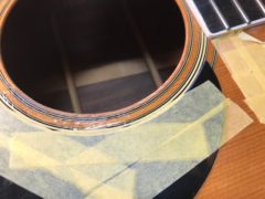 Martin D35 ラッカー塗布後のサンディング