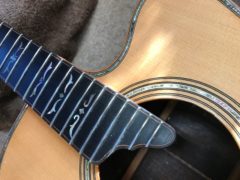 American Luthier Guitar ブリッジ補修、サドル作成、トップ割れ補修